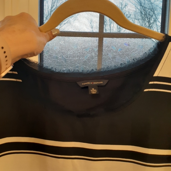 Tommy Hilfiger Short Sleeve Top Navy/White. - Picture 6 of 7